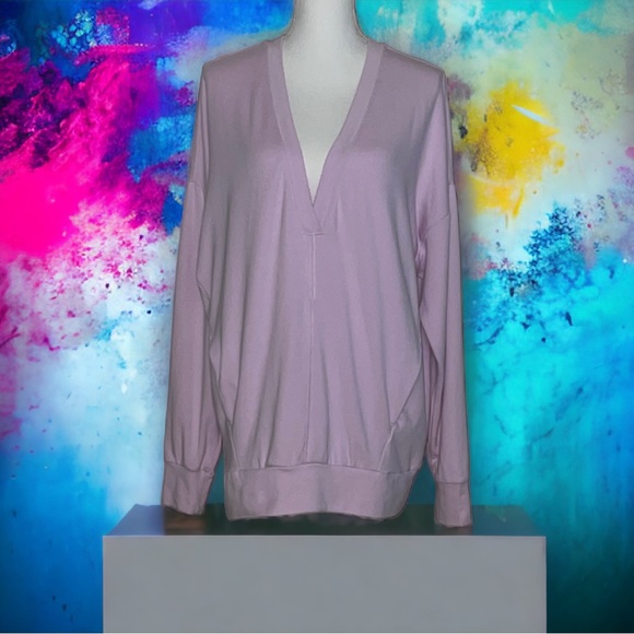 Fabletics Sweatshirt - Picture 2 of 11